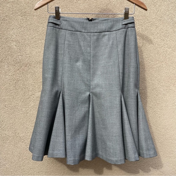 WHBM • Fit & Flare Monochrome, pinpoint Blk/Wht/Gray Skirt Sz 4 - Picture 2 of 6